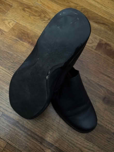 Photo of free Size 11 Naturalizer Men’s Shoes (Clason Point Bronx NY) #2