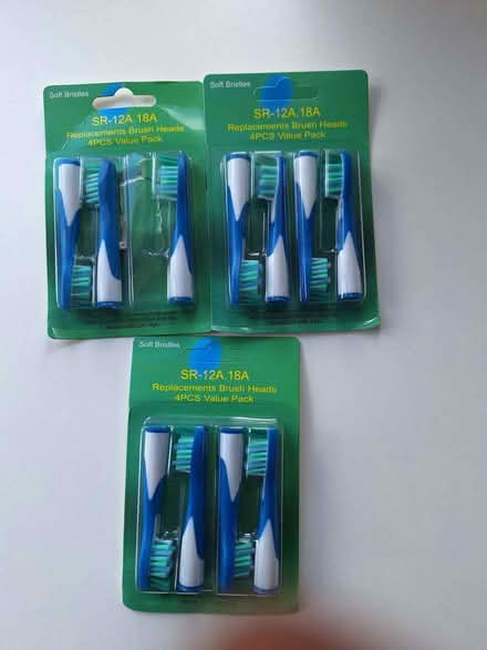 Photo of free Replacement heads for older model Braun sonic toothbrush (Scale Hall LA1) #1