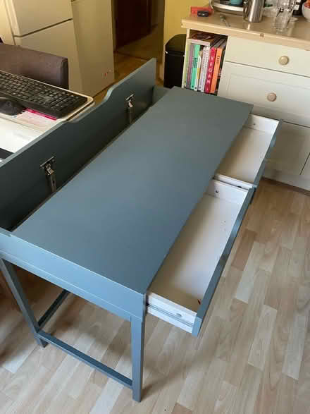 Photo of free Office desk (Fulham SW6) #2