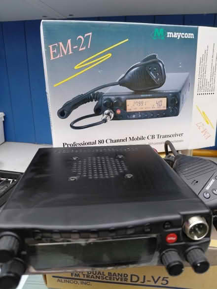 Photo of free 80 channel mobile CB transceiver (Po16) #1