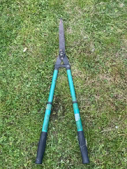 Photo of free Telescopic garden shears (LL19) #2