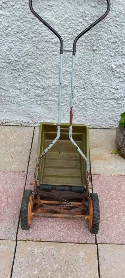 Photo of free Manual Lawn Mower (Kingswells AB15) #1