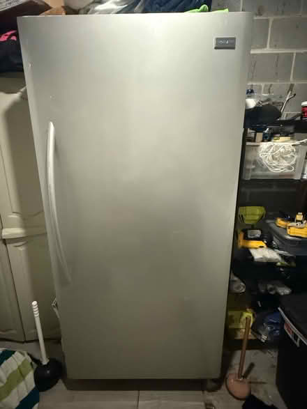 Photo of free Frigidaire Freezer (Front Royal) #1