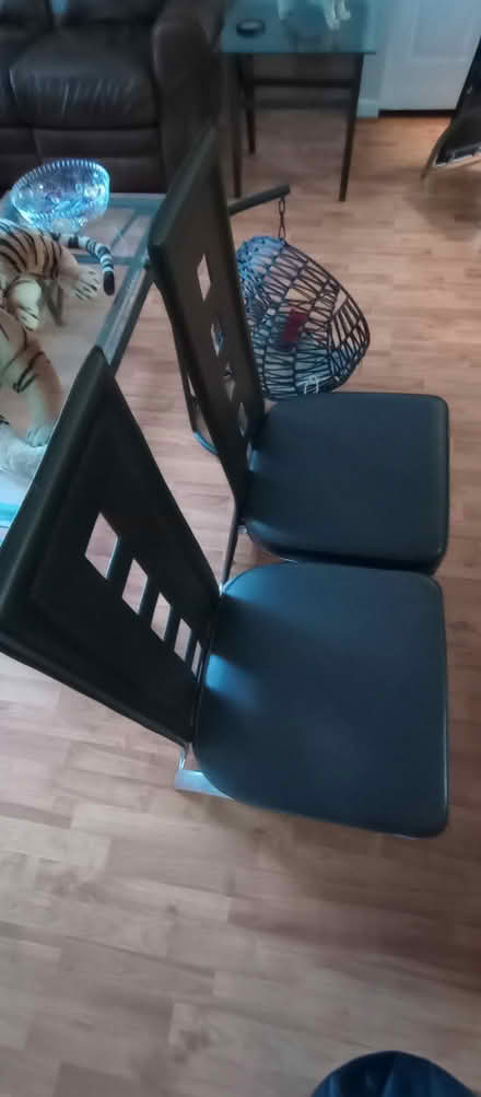 Photo of free Dining room set and loveseat (Oxon Hill) #2