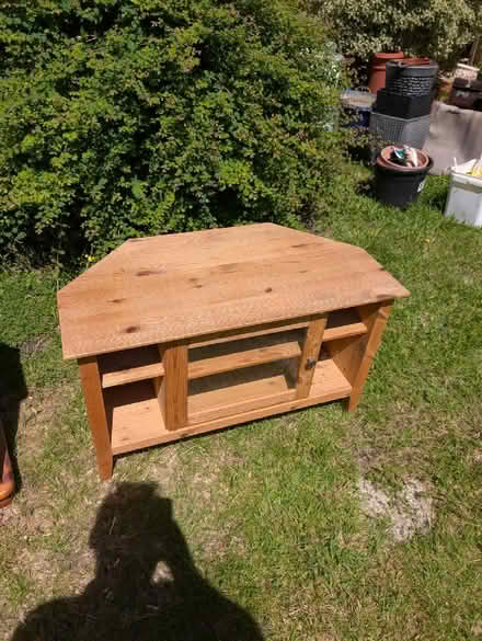 Photo of free TV Stand (Morehall CT19) #1