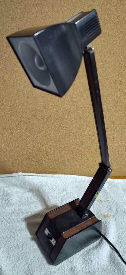 Photo of free Vintage 1970s Desk Lamp (Saugus) #1