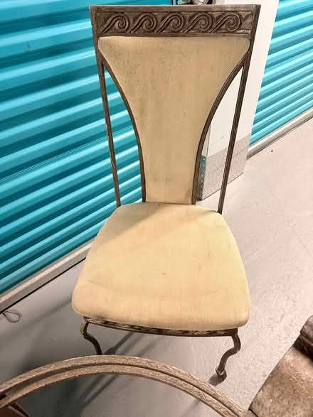 Photo of free Dining room set (Queens, NY) #3