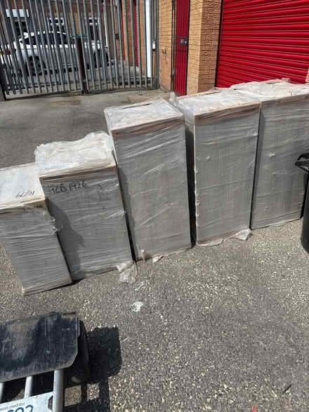 Photo of free howdens kitchen units (BD2) #1