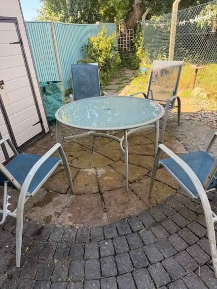 Photo of free 4 Garden chairs and table (Fareham PO14) #1