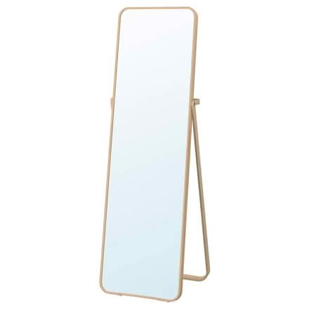 Photo of Mirror (Saint Philip's S1) #1