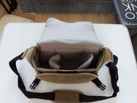 Photo of free Camera bag (Vale LA1) #2