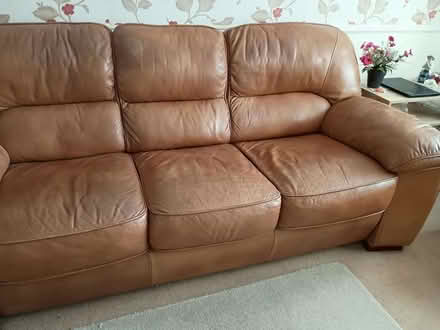 Photo of free 3 seater sofa (Basildon SS14) #2