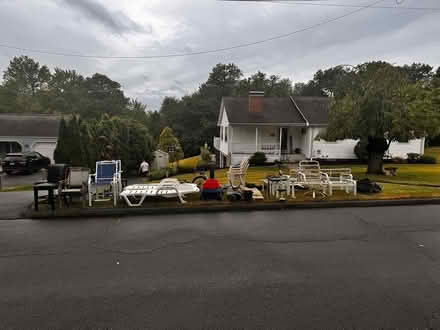 Photo of free stuff (41 clarkridge rd. Wethersfield) #2