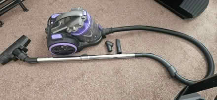 Photo of free Vacuum cleaner (CH5) #1
