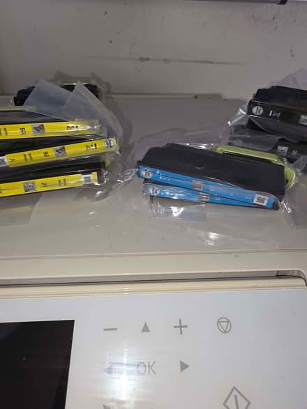 Photo of free Epsom printer with spare ink (Ryelands LA1) #4