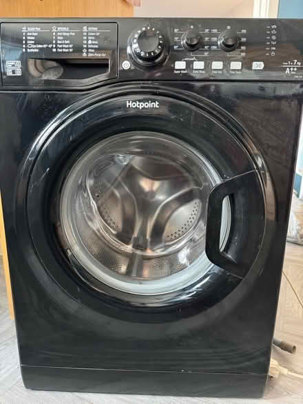 Photo of free Hotpoint 7kg Washing Machine (Fintry DD4) #1