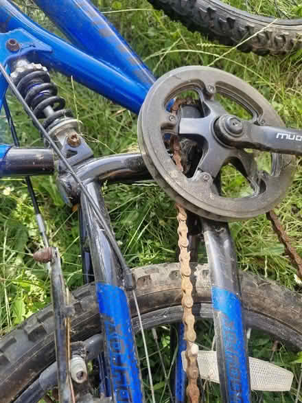 Photo of free Unisex Children's bike (Grove Park SE9) #3