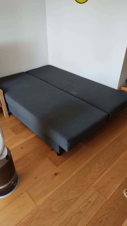 Photo of free 2 x Sofas in very good conditions (Lambeth SE11) #3