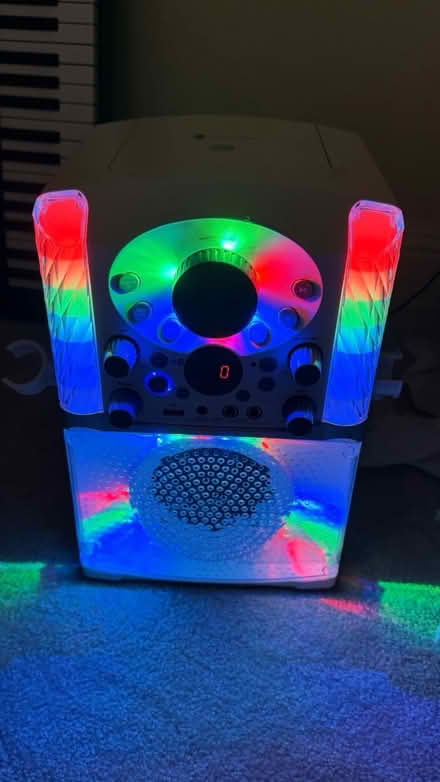Photo of free Karaoke machine (33316) #2