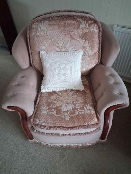 Photo of free 3 piece suite (Wollaton ng8) #3