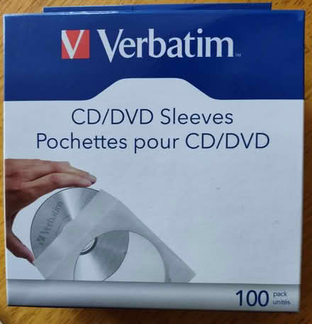 Photo of free Box of Verbatim CD/DVD Sleeves (Saugus) #1