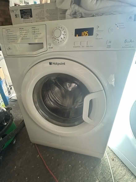 Photo of free Hotpoint Washing Machine (Sunnyside NN2) #1