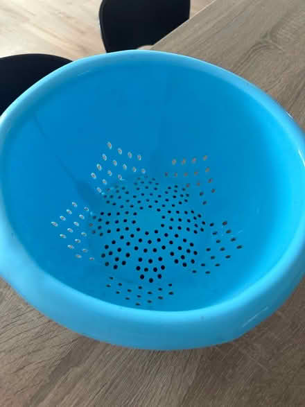 Photo of free Silicone strainer (Moorfields L3 2EZ) #1
