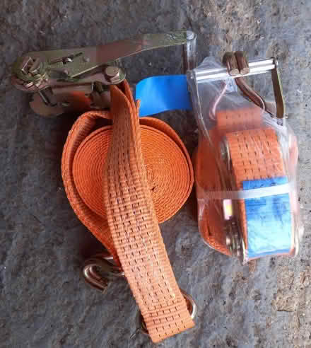 Photo of free 2x rachet straps (Cherwell Heights OX16) #1