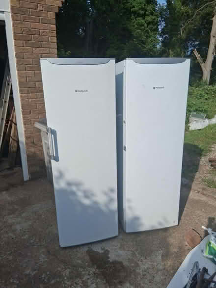 Photo of free Hotpoint Fridge & Freezer (Barnston CH61) #1