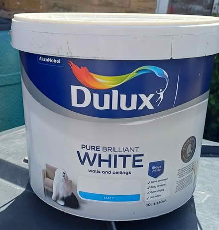 Photo of free 10 lires Brilliant White Dulux (Near Chinnor OX39) #1