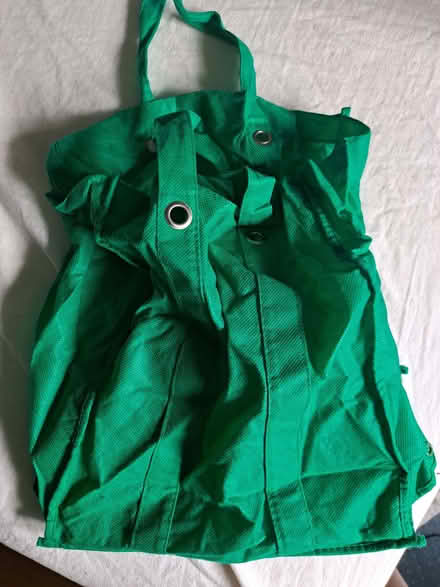Photo of free Folding green tote bag (Battle RG30) #1