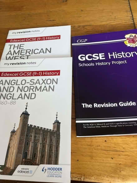 Photo of free GCSE History books (Grimston PE32) #1