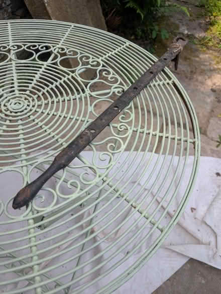 Photo of free Window prop (HD8 Kirkburton) #1