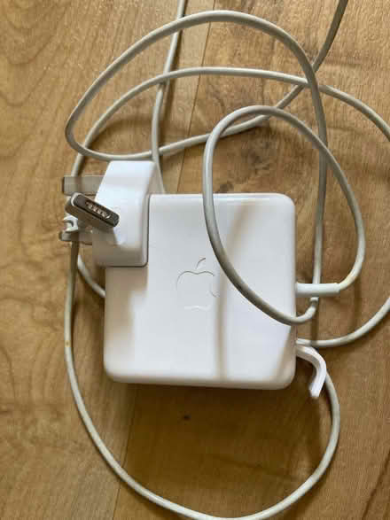 Photo of free Old MacBook Pro Lead (Scale Hall LA1) #1