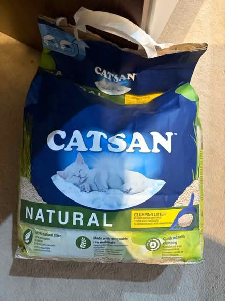 Photo of free Clumping litter (Yeading UB4) #1