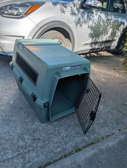 Photo of free Large dog travel kennel (Btwn DeAnza Collg&Home Depot) #1