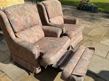Photo of free 2 recliner chairs (Cumnor OX2) #2