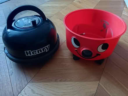 Photo of free NOT WORKING Henry Hoover (Manor house/Finsbury Park N4) #1