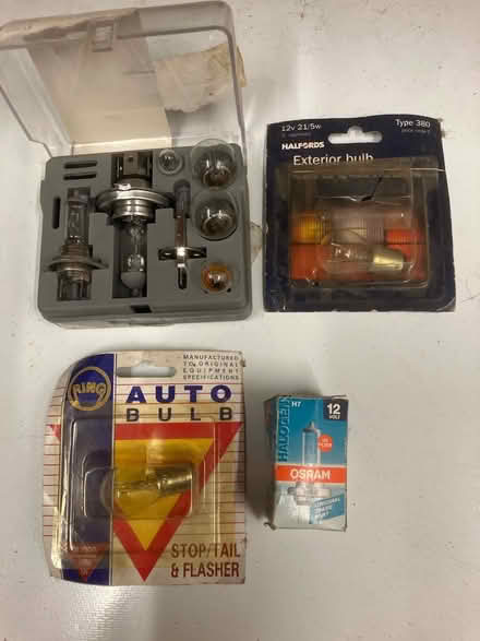 Photo of free Old car bulbs (West End Village SO30) #1