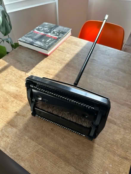 Photo of free Carpet and floor sweeper (London Fields E8) #1