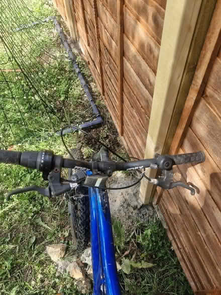 Photo of free Unisex Children's bike (Grove Park SE9) #2