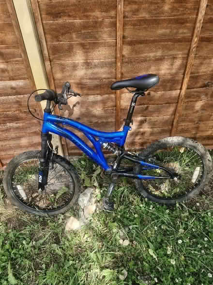 Photo of free Unisex Children's bike (Grove Park SE9) #1