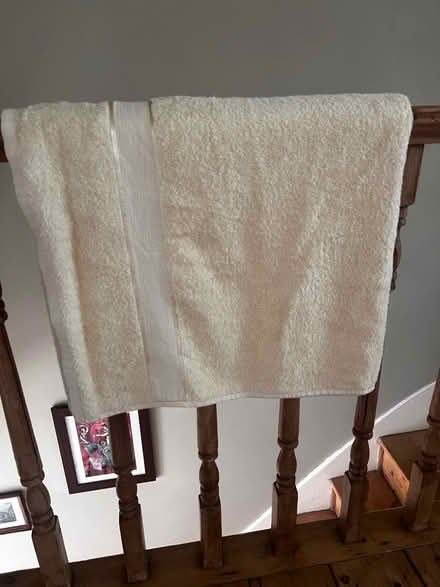 Photo of free Large light yellow towel. (Ashburton SE25) #1