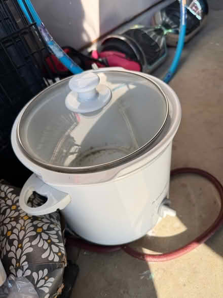 Photo of free crockpot (Mansfield) #1