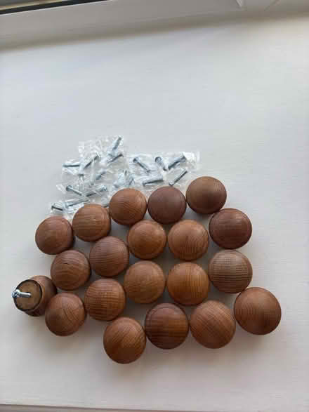Photo of free 20 door knobs with screws (Thurgoland S35) #2