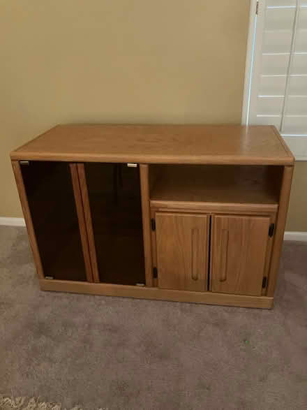 Photo of free entertainment center (Near Tatum and Dixileta) #1
