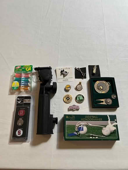 Photo of free Assorted Golf Accessories (Just east of De Anza College) #1