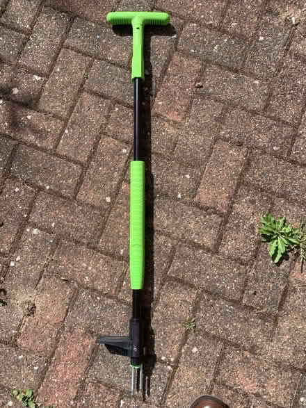 Photo of free Weeder Tool (CM11 near Potash Road) #1