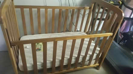Photo of free baby furniture (Croydon 3136) #1