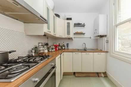 Photo of free kitchen (SW2) #1